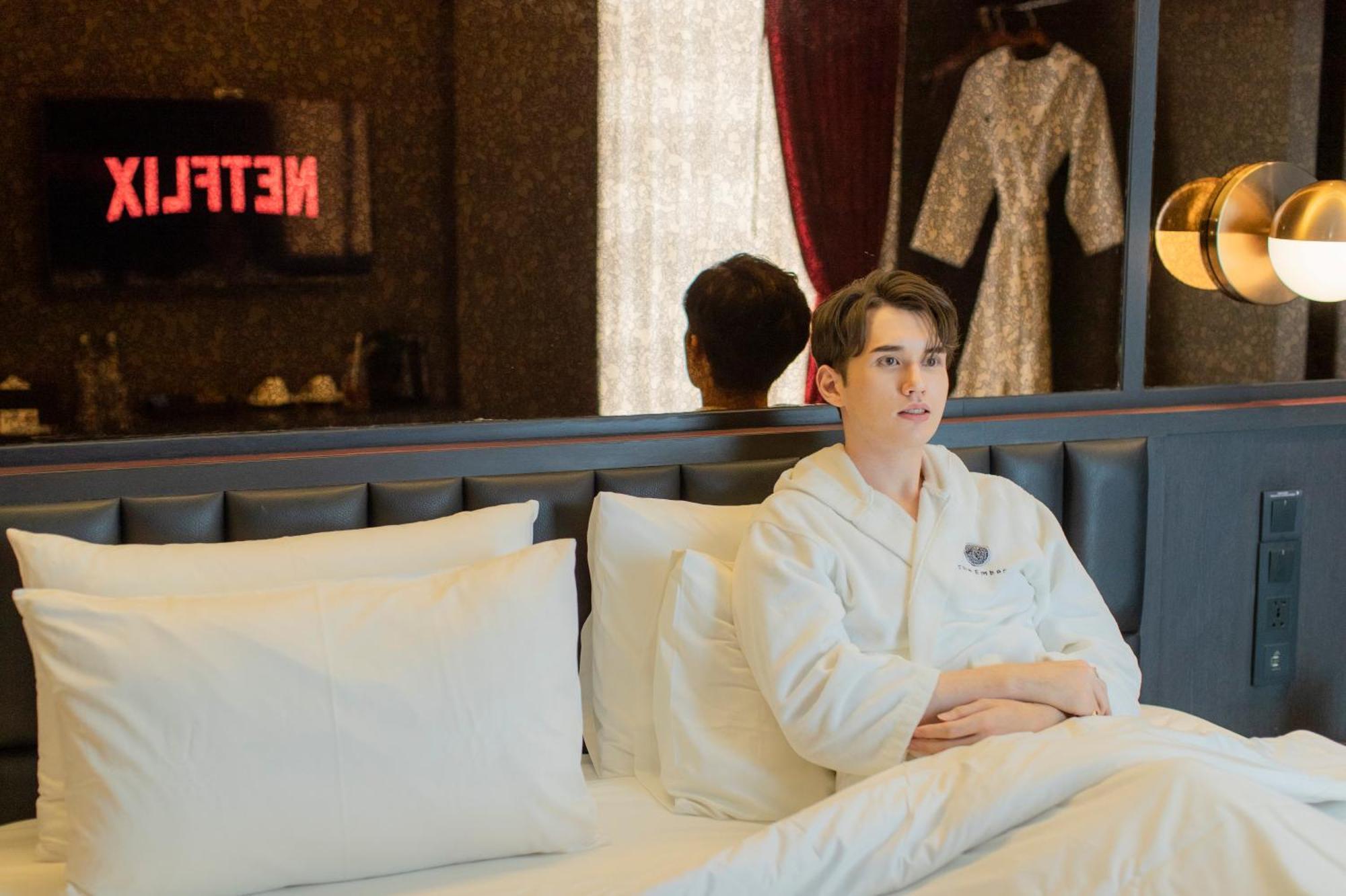 The Gravitique Hotel Khaosan Банкок Екстериор снимка